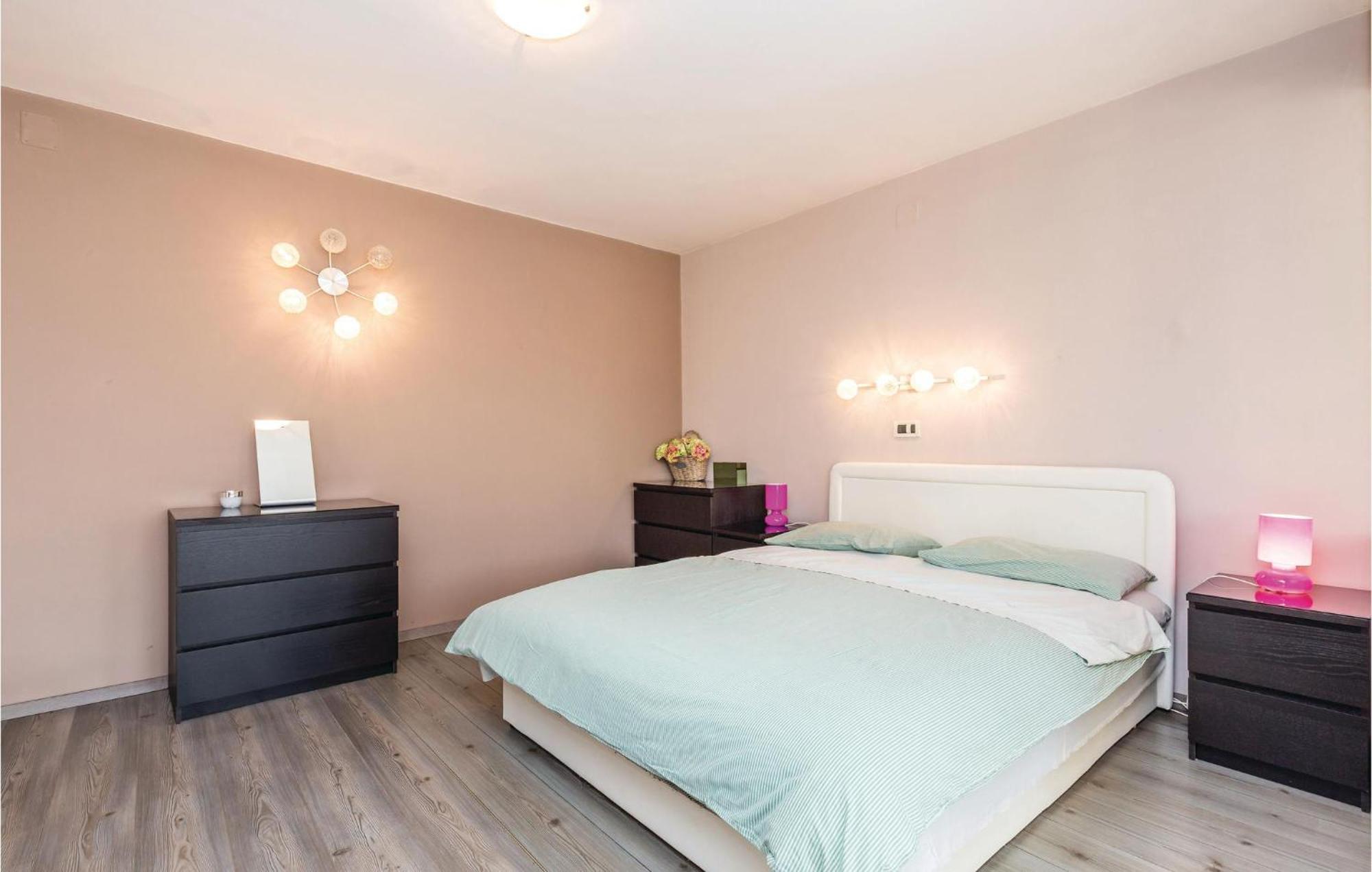 Stunning Apartment In Rijeka With 1 Bedrooms And Wifi Ngoại thất bức ảnh