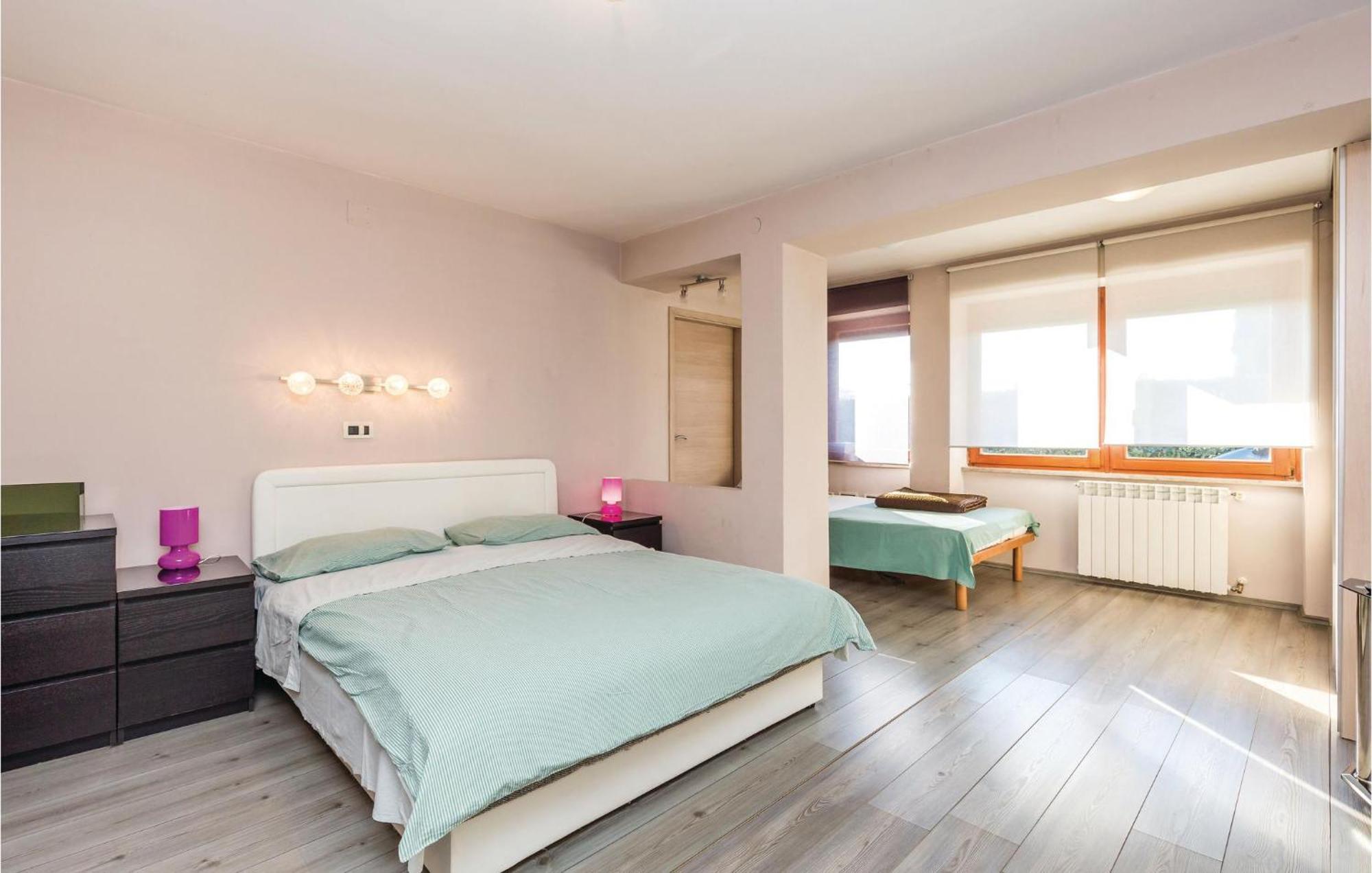Stunning Apartment In Rijeka With 1 Bedrooms And Wifi Ngoại thất bức ảnh