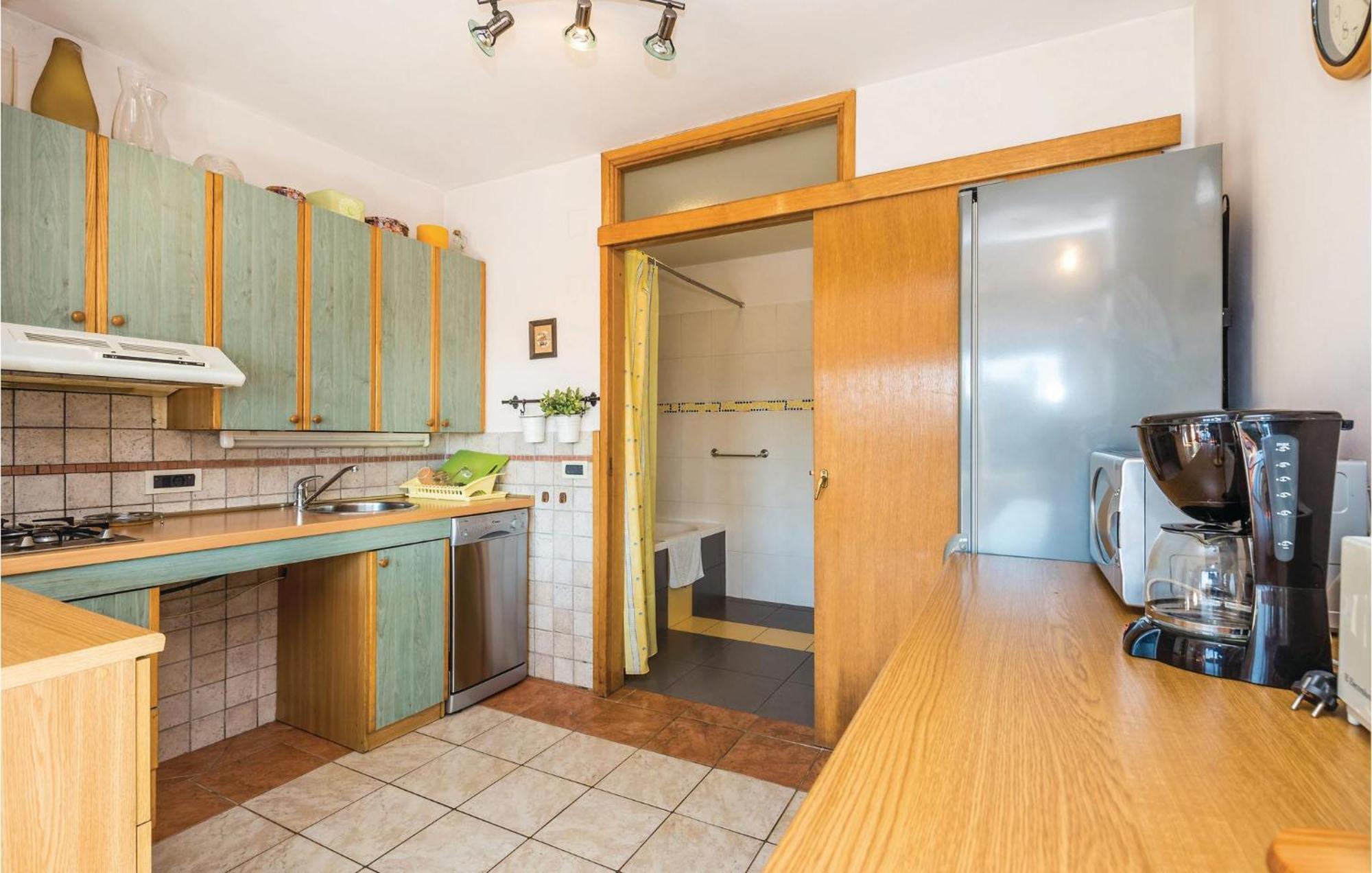 Stunning Apartment In Rijeka With 1 Bedrooms And Wifi Ngoại thất bức ảnh