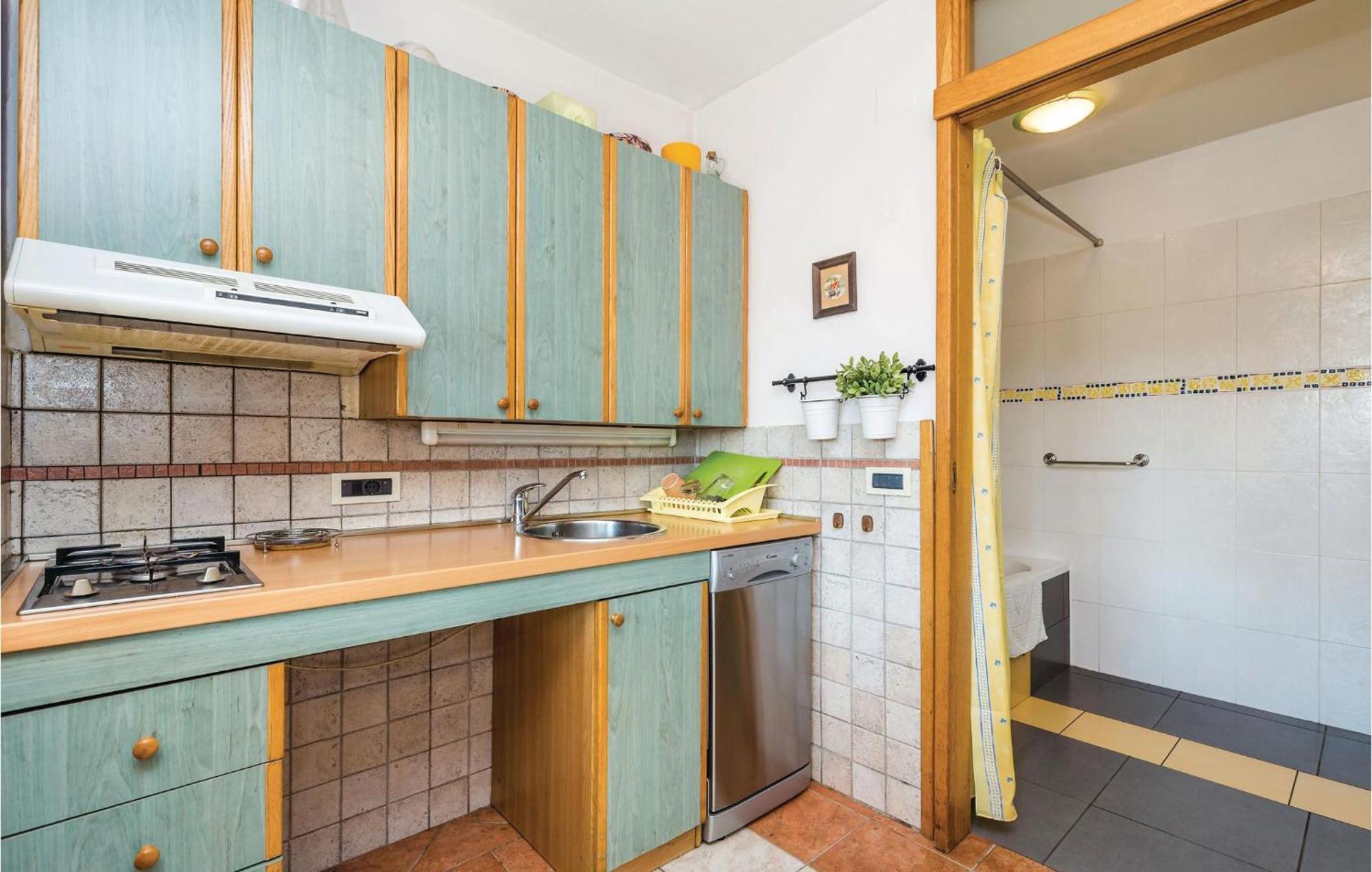 Stunning Apartment In Rijeka With 1 Bedrooms And Wifi Ngoại thất bức ảnh